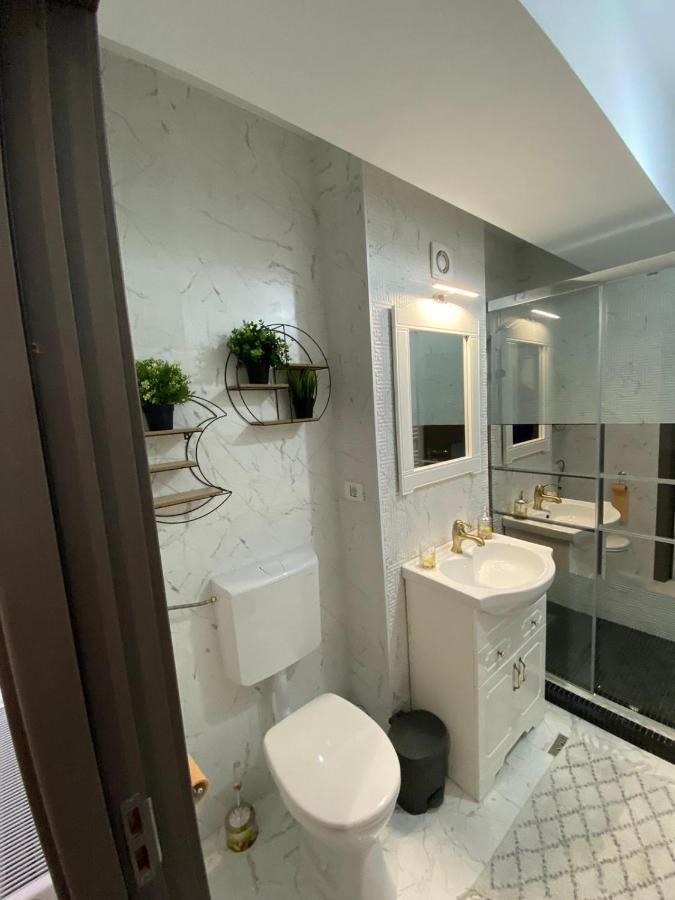 Mamaia Home Beach Apartament Екстер'єр фото